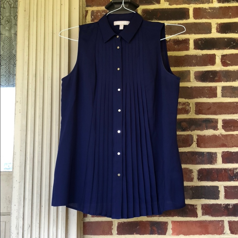 Banana Republic Blue Pleated Blouse- Mint